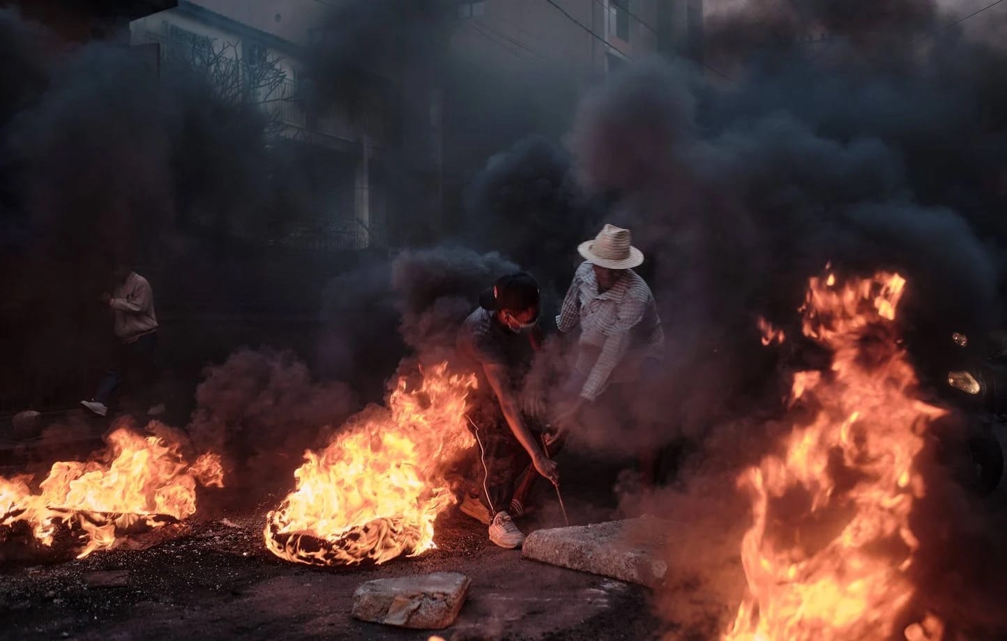 forces-ordre-gaz-lacrymo-manifestants-antananarivo.jpg